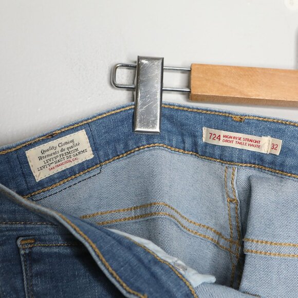 Levis Premium 724 High Rise Straight Leg Jeans Light Med Wash Stretch Denim - Picture 8 of 9